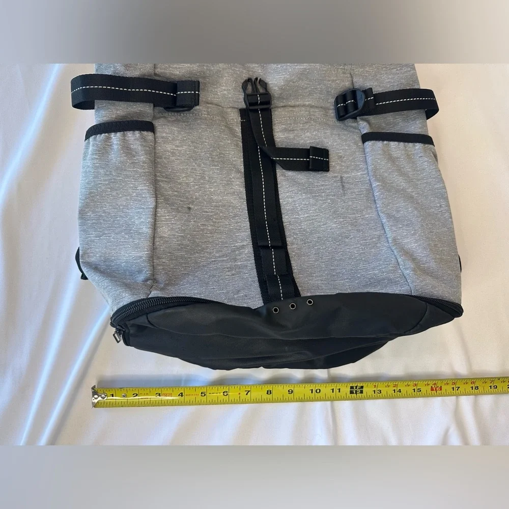 Gray Men’s Backpack with Black Trim Adidas Black And Gray Backpack unisex - Picture 4 of 6